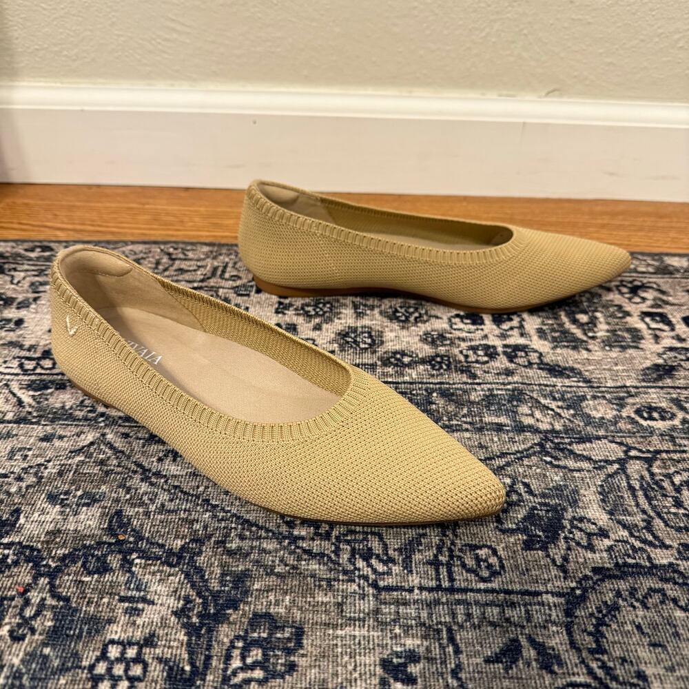 VIVIAIA Women’s 35.5 Pointed-Toe Ballet Flats Slip On Aria Almond Beige Neutral - Picture 3 of 7